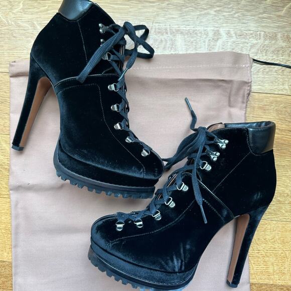 As seen on Queen B Alaïa Black Velvet Hiker Boots size EU 38 Leather trim - Picture 4 of 11